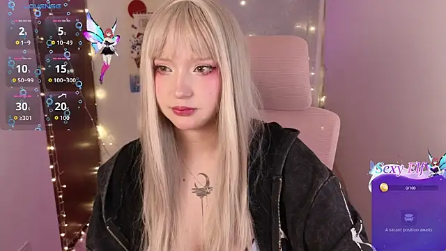 Snapshot of KuroChan420 chatting on December 2025 12:37:02 AM KuroChan420 online show from December 2025 12:37:02 AM