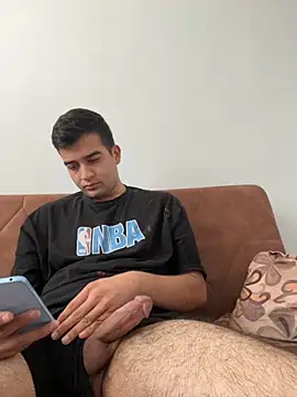 Snapshot of Ffhdr chatting on October 2025 11:44:02 AM Ffhdr online show from October 2025 11:44:02 AM