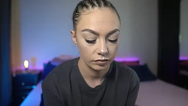 Snapshot of TiffanyPierce chatting on February 2026 09:09:02 PM TiffanyPierce online show from February 2026 09:09:02 PM