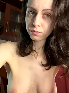 Snapshot of MissAnuta chatting on December 2025 09:00:01 AM MissAnuta online show from December 2025 09:00:01 AM