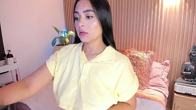 AMELIE xx online show from February 2026 12:15:02 PM