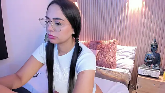 AMELIE xx online show from September 2025 12:18:02 PM