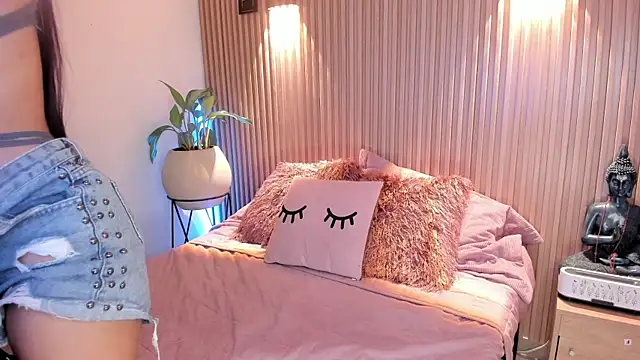 AMELIE xx online show from November 2025 12:19:02 PM