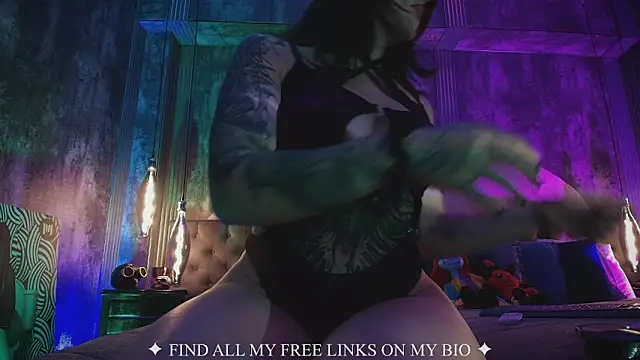 Charlotte Germanotta  online show from February 2026 06:29:02 PM