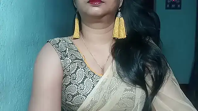 Snapshot of YourModhu chatting on May 2026 06:04:01 PM YourModhu online show from May 2026 06:04:01 PM