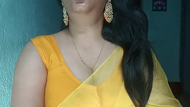 Snapshot of YourModhu chatting on April 2026 05:58:02 PM YourModhu online show from April 2026 05:58:02 PM