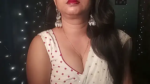 Snapshot of YourModhu chatting on June 2026 05:55:01 PM YourModhu online show from June 2026 05:55:01 PM