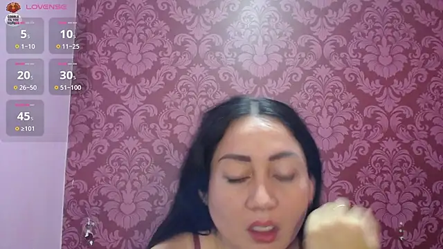 Snapshot of juliana_diaz chatting on June 2026 11:48:01 AM juliana diaz online show from June 2026 11:48:01 AM