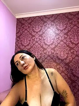 Snapshot of juliana_diaz chatting on November 2025 11:25:02 AM juliana diaz online show from November 2025 11:25:02 AM