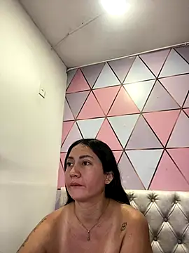 juliana diaz online show from September 2025 11:27:01 AM