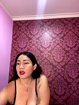 Snapshot of juliana_diaz chatting on November 2025 11:32:01 AM juliana diaz online show from November 2025 11:32:01 AM