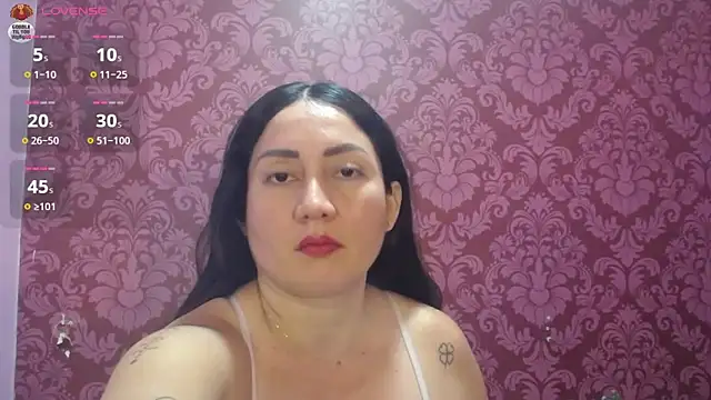 juliana diaz online show from June 2026 11:43:02 AM