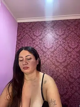 juliana diaz online show from December 2025 11:36:02 AM