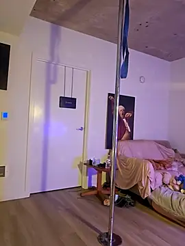 NikiFm online show from November 2025 01:39:02 AM