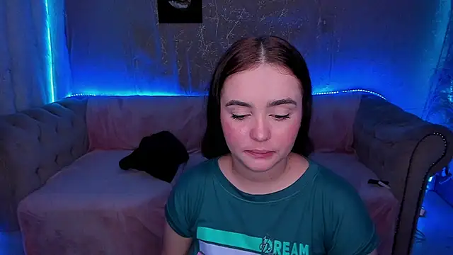 Shyfantasies online show from September 2025 10:54:01 PM