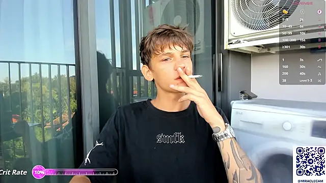 MiracleCam online show from October 2025 12:34:01 AM