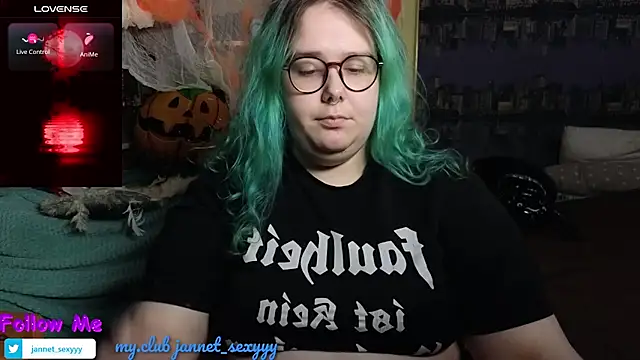 JannetPie online show from October 2025 12:51:02 AM