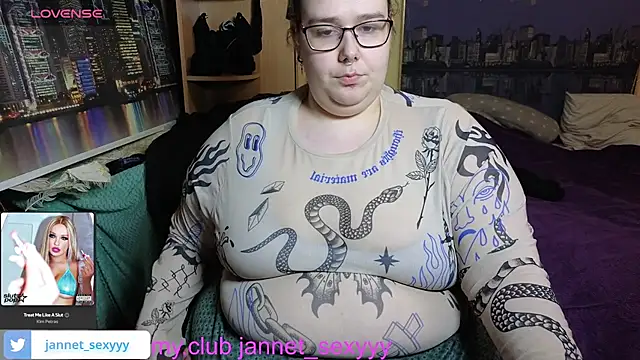 JannetPie online show from November 2025 12:55:01 AM