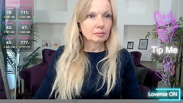 Abby Moore  online show from June 2026 06:43:02 AM