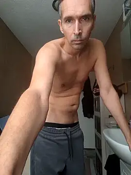 Geiler-boy313 online show from February 2026 01:53:01 PM