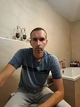 Snapshot of Geiler-boy313 chatting on October 2025 05:03:02 PM Geiler-boy313 online show from October 2025 05:03:02 PM