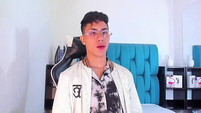 AlanNaughty online show from March 2025 07:55:02 PM