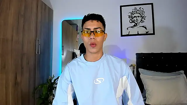 AlanNaughty online show from April 2026 12:00:01 AM