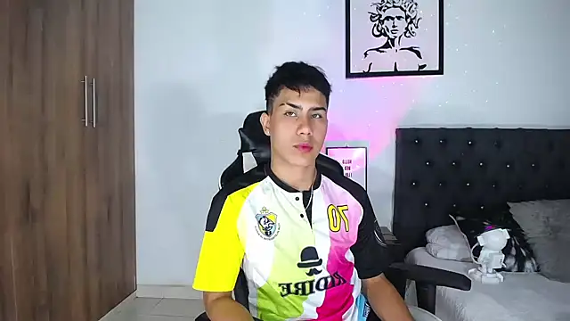 AlanNaughty online show from October 2025 12:31:02 AM