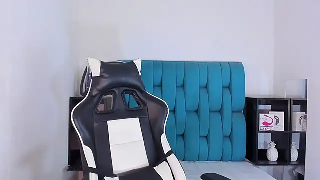 AlanNaughty online show from February 2025 08:56:01 PM