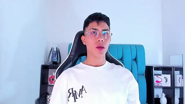 AlanNaughty online show from February 2025 08:31:01 PM