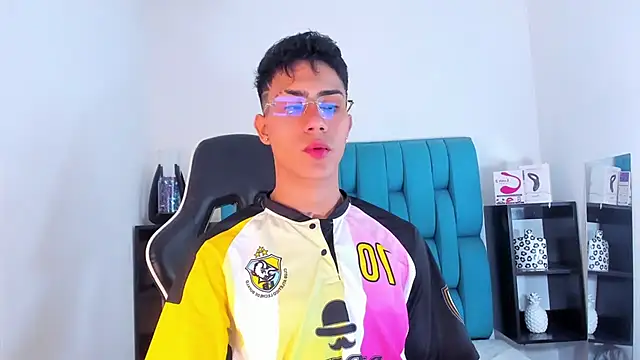 AlanNaughty online show from January 2025 08:46:01 PM