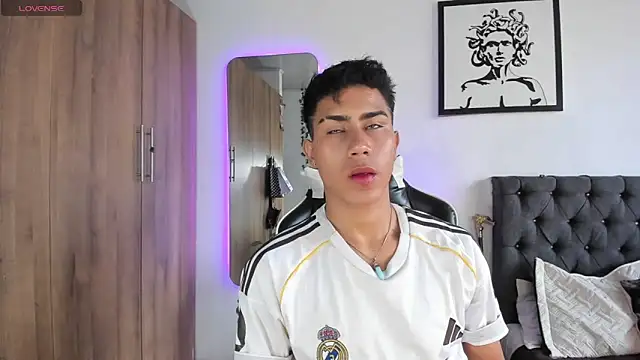 AlanNaughty online show from February 2026 09:56:01 PM