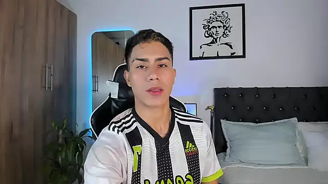 AlanNaughty online show from May 2026 11:46:02 PM