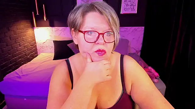 Shannonshine online show from December 2025 05:43:01 AM