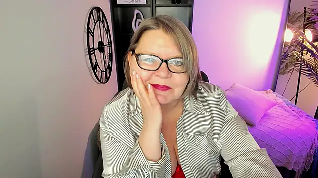 Shannonshine online show from April 2026 01:23:02 PM