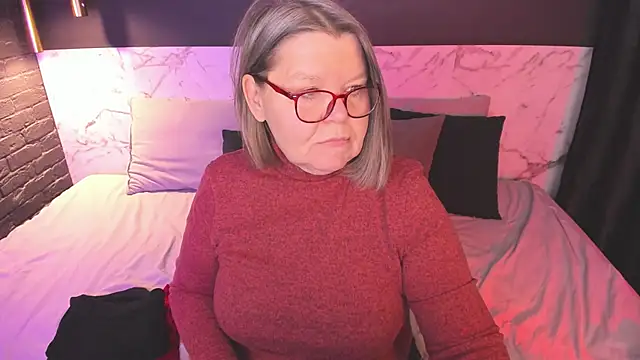 Shannonshine online show from December 2025 05:17:02 AM