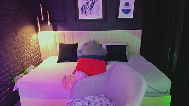 Shannonshine online show from April 2026 01:23:02 PM