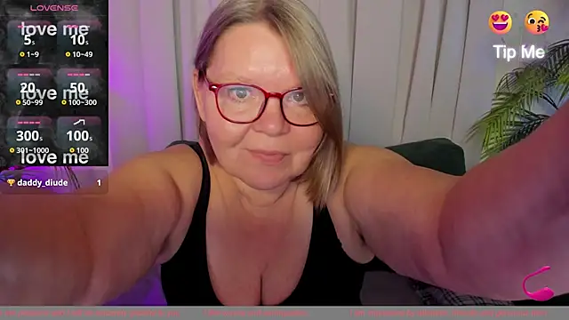 Shannonshine online show from October 2025 01:34:01 PM
