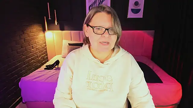 Shannonshine online show from March 2026 01:13:01 PM