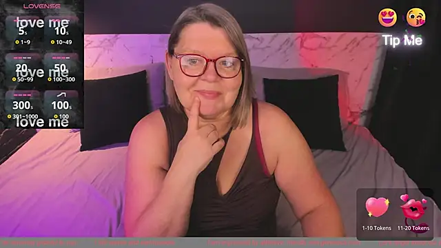 Shannonshine online show from December 2025 01:01:02 PM