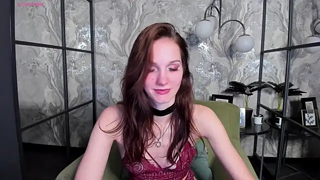 Snapshot of MirandaGlow chatting on February 2025 12:01:01 PM MirandaGlow online show from February 2025 12:01:01 PM