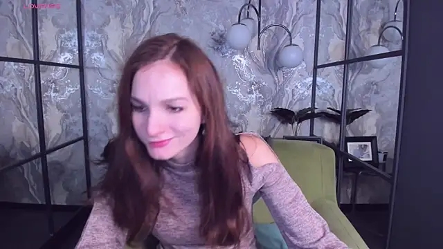 Snapshot of MirandaGlow chatting on February 2025 05:52:02 AM MirandaGlow online show from February 2025 05:52:02 AM