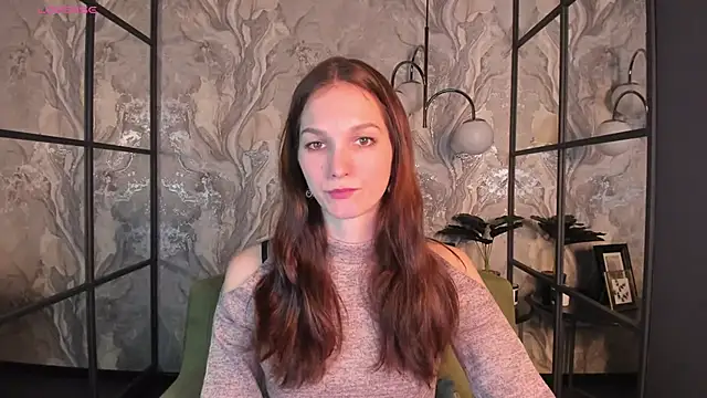 Snapshot of MirandaGlow chatting on February 2025 05:46:02 AM MirandaGlow online show from February 2025 05:46:02 AM