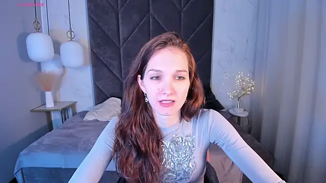 Snapshot of MirandaGlow chatting on March 2025 09:01:02 AM MirandaGlow online show from March 2025 09:01:02 AM