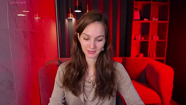 Snapshot of MirandaGlow chatting on March 2025 05:43:02 AM MirandaGlow online show from March 2025 05:43:02 AM