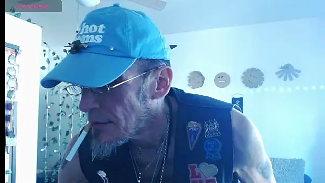 Snapshot of mycock2474u chatting on March 2025 05:33:02 PM mycock2474u online show from March 2025 05:33:02 PM