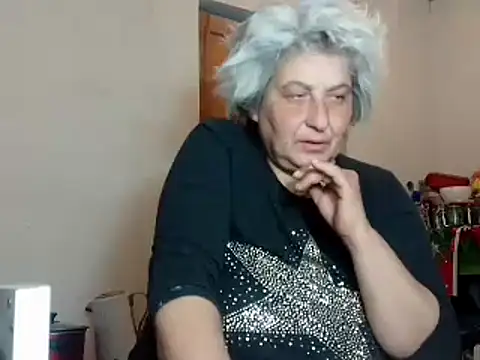 Snapshot of ExquisiteMature chatting on March 2025 03:52:01 PM ExquisiteMature online show from March 2025 03:52:01 PM