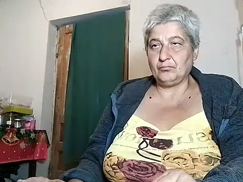 Snapshot of ExquisiteMature chatting on September 2025 12:56:02 PM ExquisiteMature online show from September 2025 12:56:02 PM