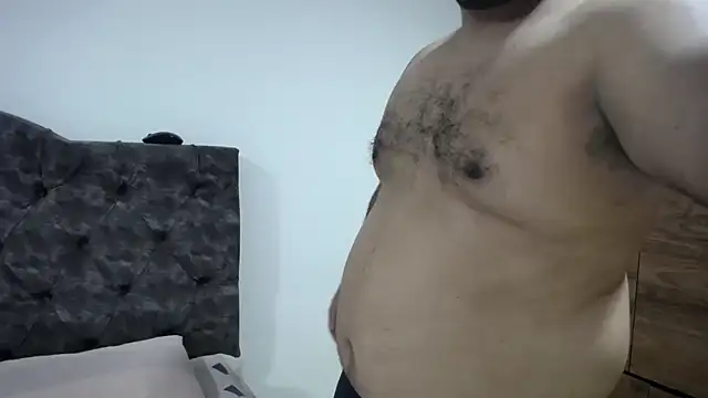 Snapshot of santi_hothot chatting on December 2025 07:37:02 PM santi hothot online show from December 2025 07:37:02 PM