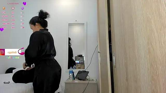 carolgaita online show from March 2026 10:09:01 AM